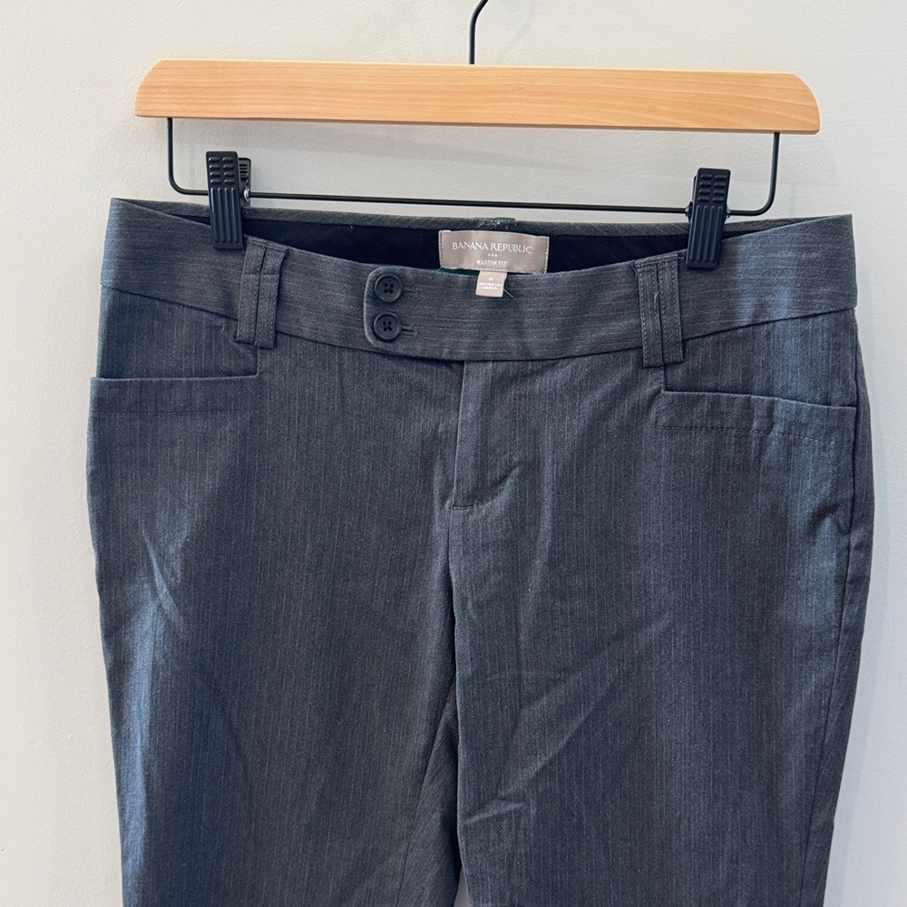 Banana Republic Gray Bootcut Dress Pants
Size 6P (Petite)
